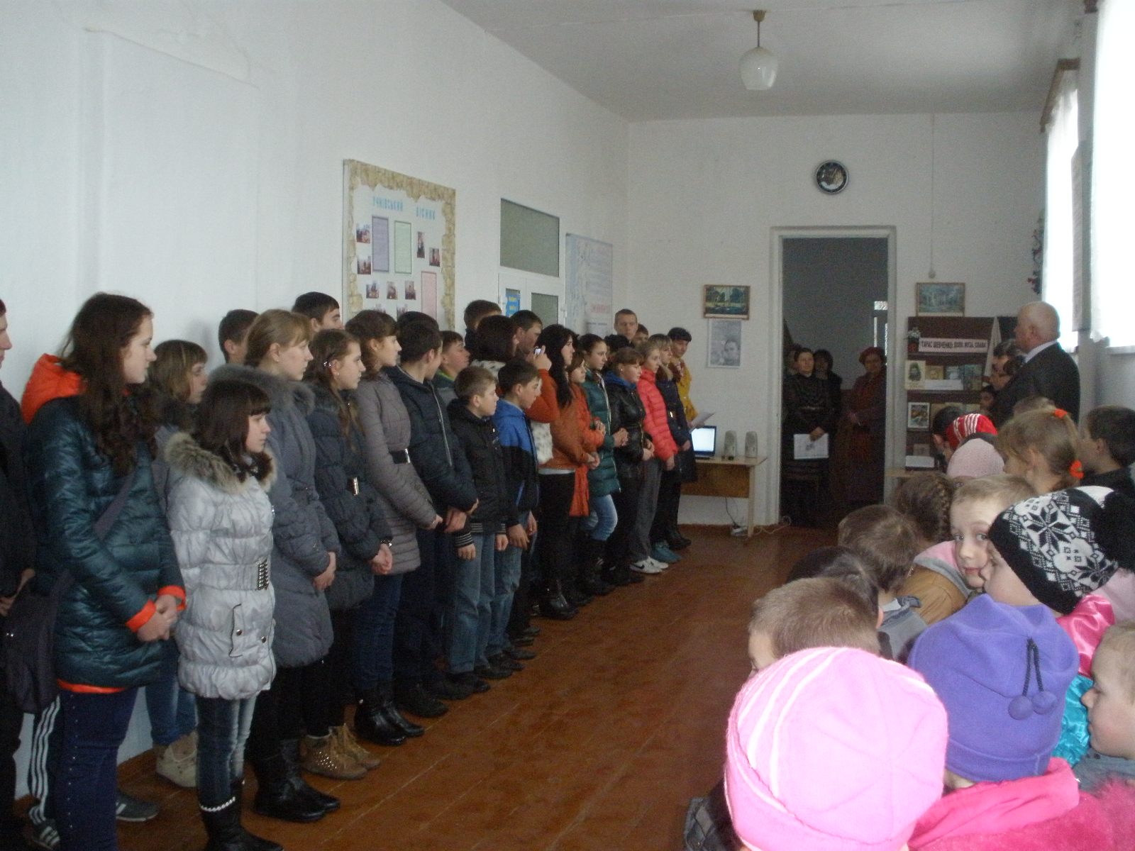 07.03.2014 року було проведено поетичний вернісаж "Нас єднає Шевченкове слово"